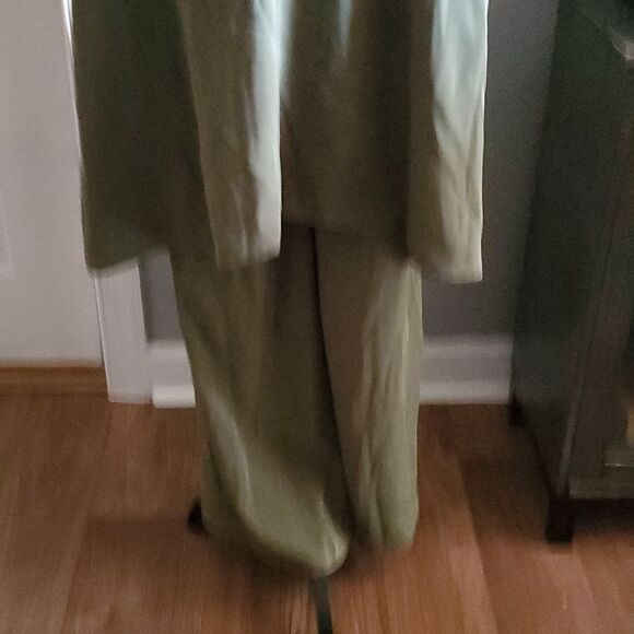 Classy Jumpsuit  - Picture 6 of 7